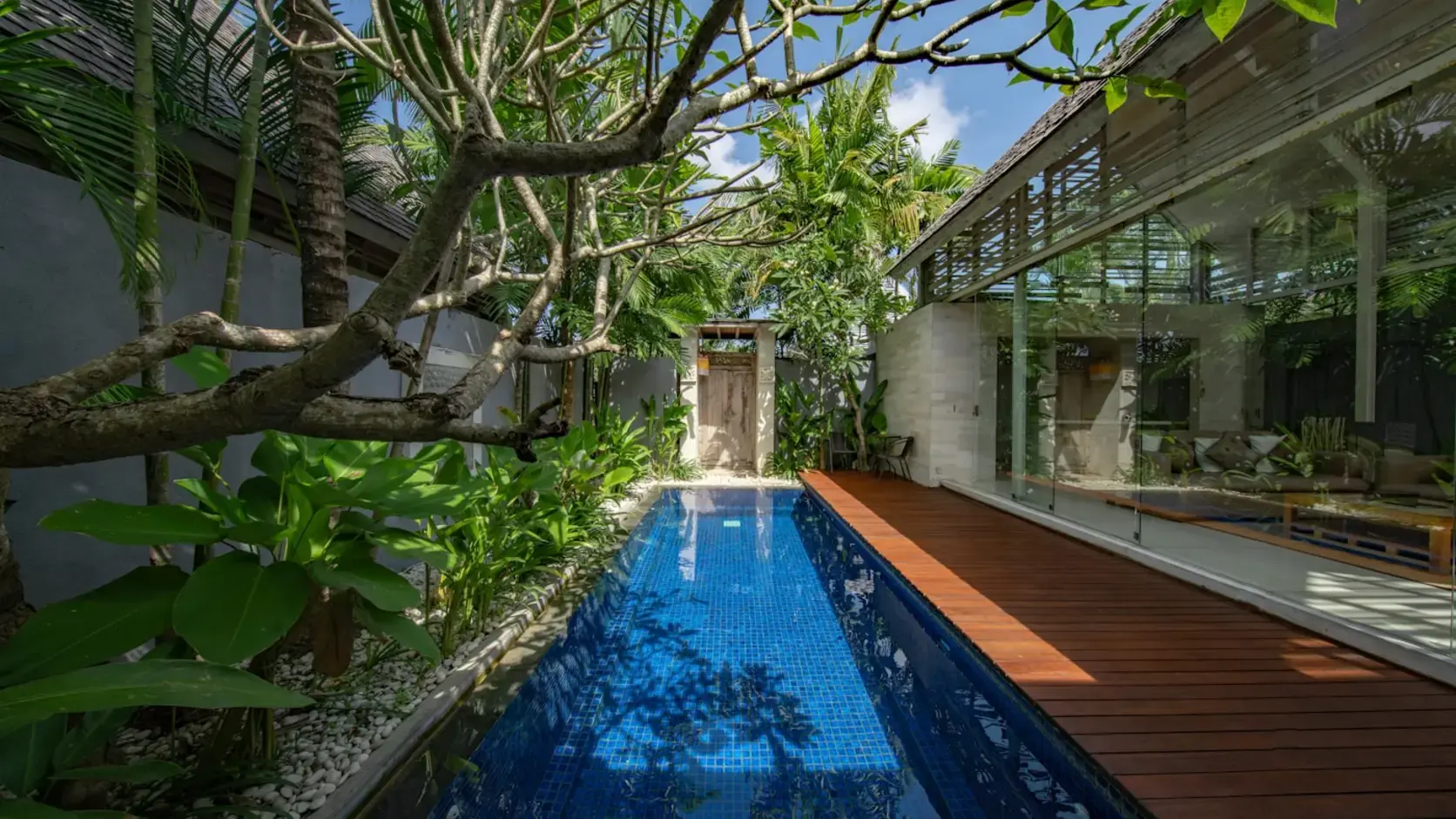 Real villa setting near Echo Beach in Canggu, Bali